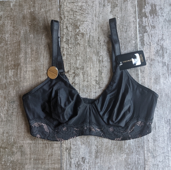 WACOAL 34C Style Standard Convertible Bra - Picture 2 of 7